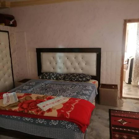 Guest House Hazem Al Azraq ash Shamālī Eksteriør billede